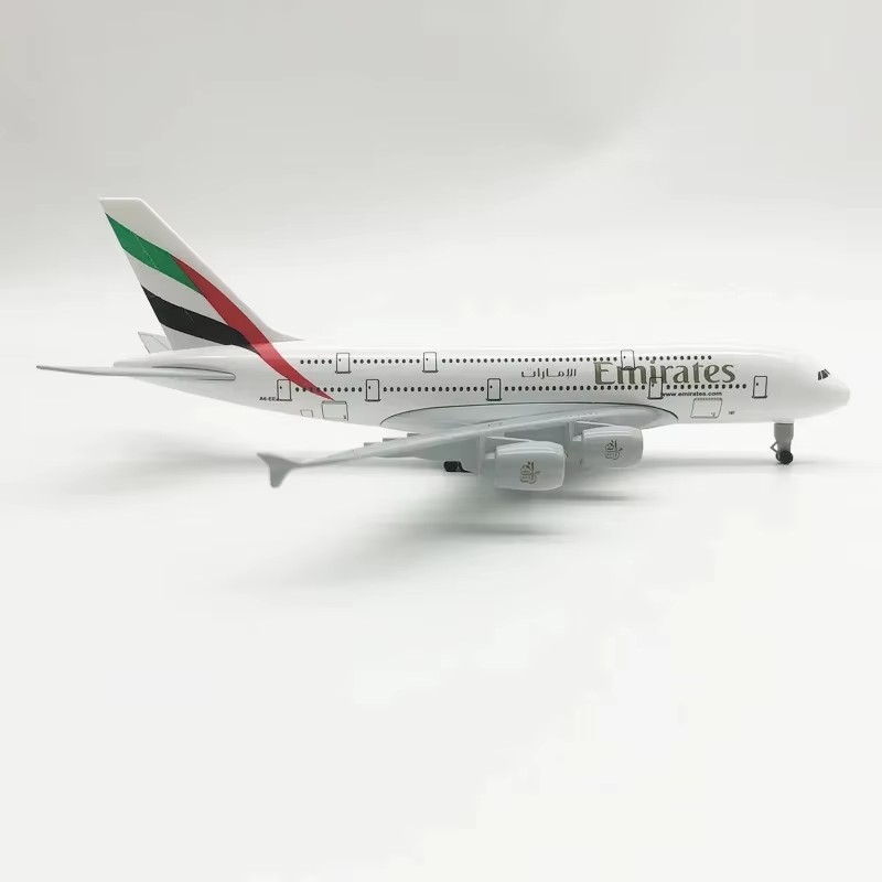 20CM A380 Emirates Airline 1:4 - Model Airplane Plastic ulasan dan harga